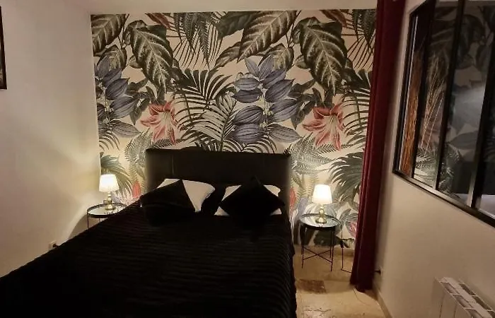 Le Patio / Les Romantiques Du Grenier A Sel *