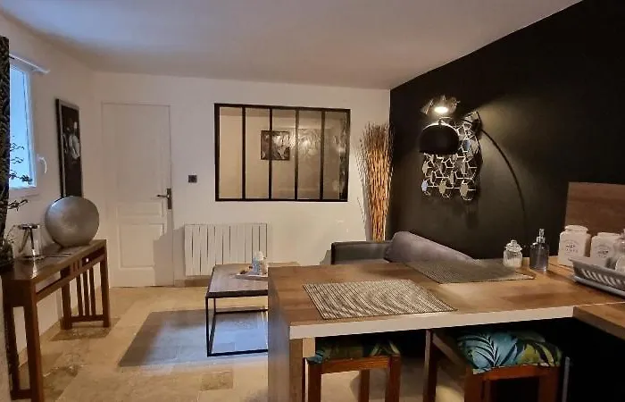 Le Patio / Les Romantiques Du Grenier A Sel Lejlighed Honfleur