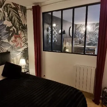 Appartement Le Patio / Les Romantiques Du Grenier à Sel *