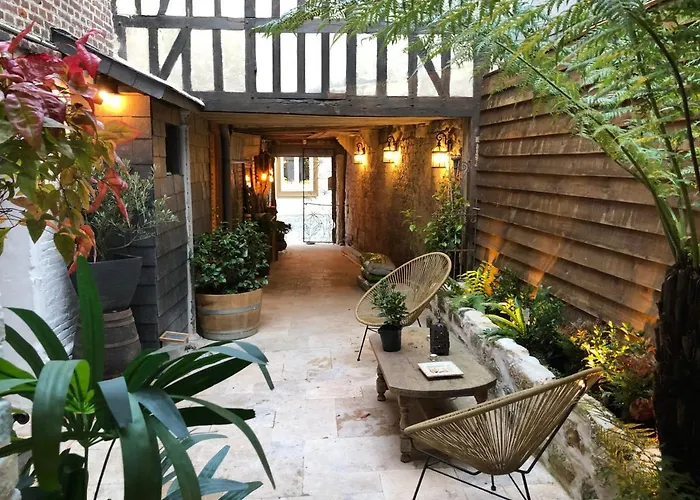 Le Patio / Les Romantiques Du Grenier A Sel Lejlighed *